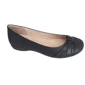 Soul by Naturalizer Black Gift Flat 10M